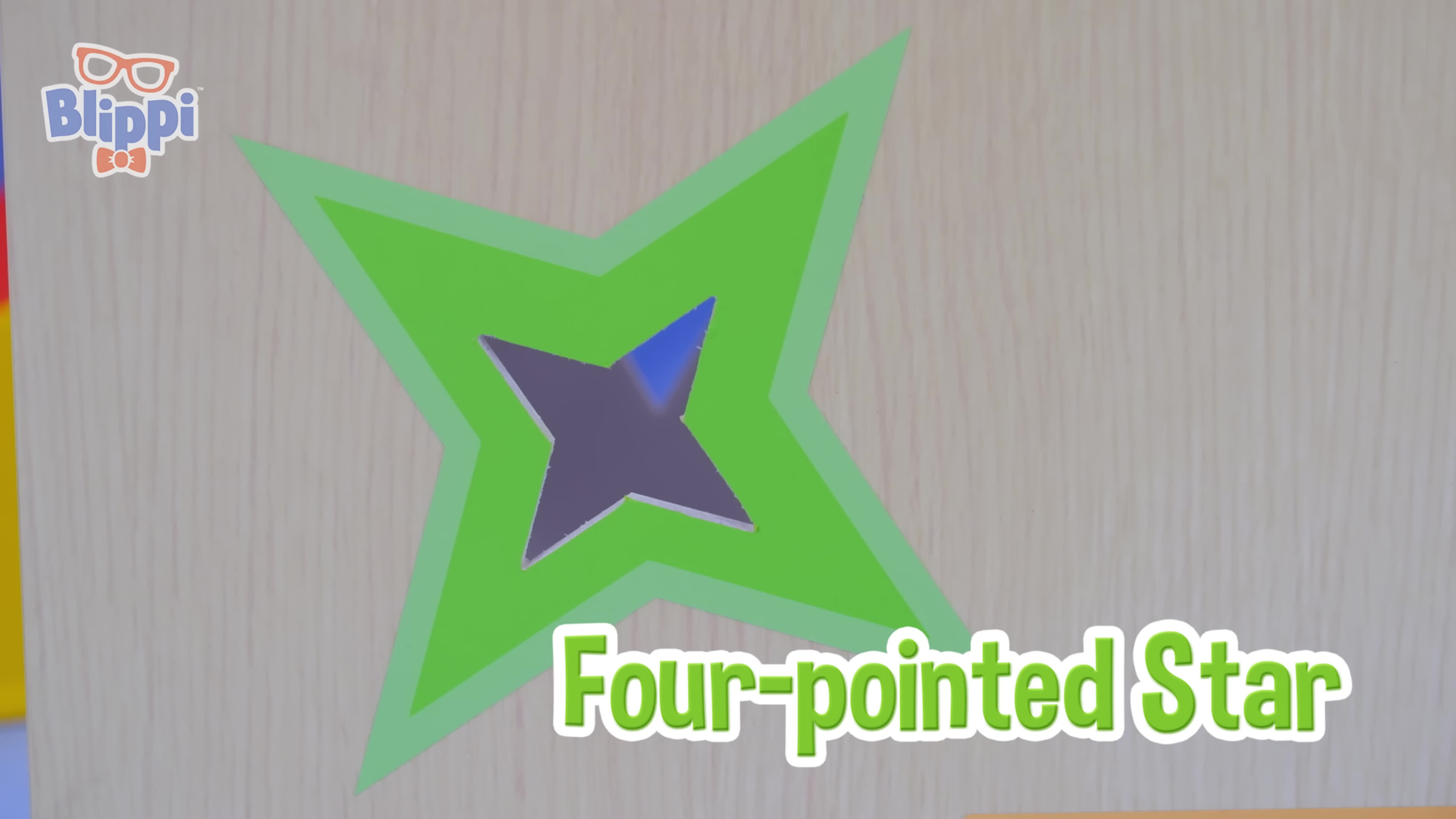 پوستر بلیپی در زمین بسکتبال لاوا در پارک سرپوشیده بازی می‌کند!...