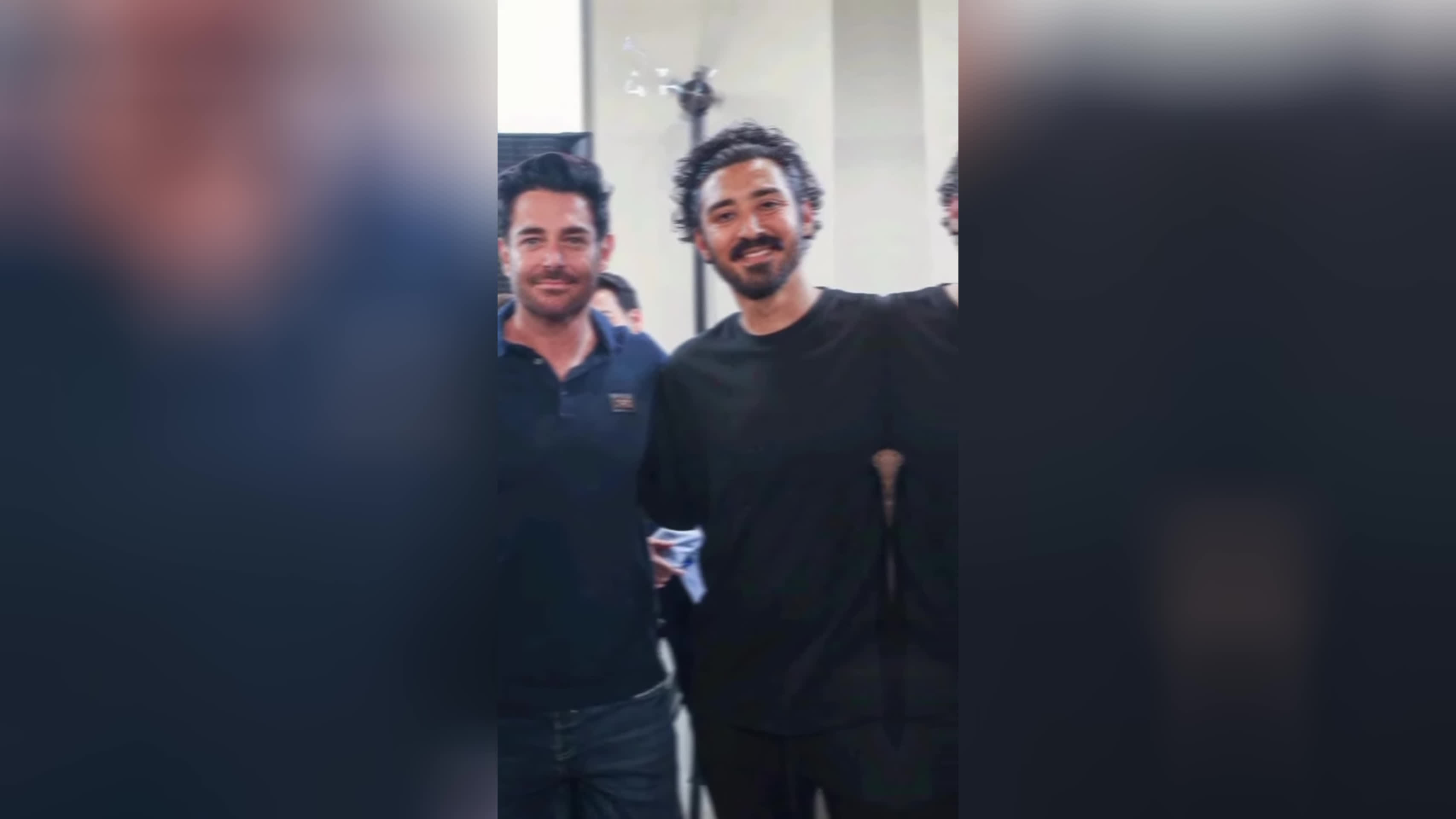 پوستر رضا قوچان نژاد اسلحه به دست دیده شد