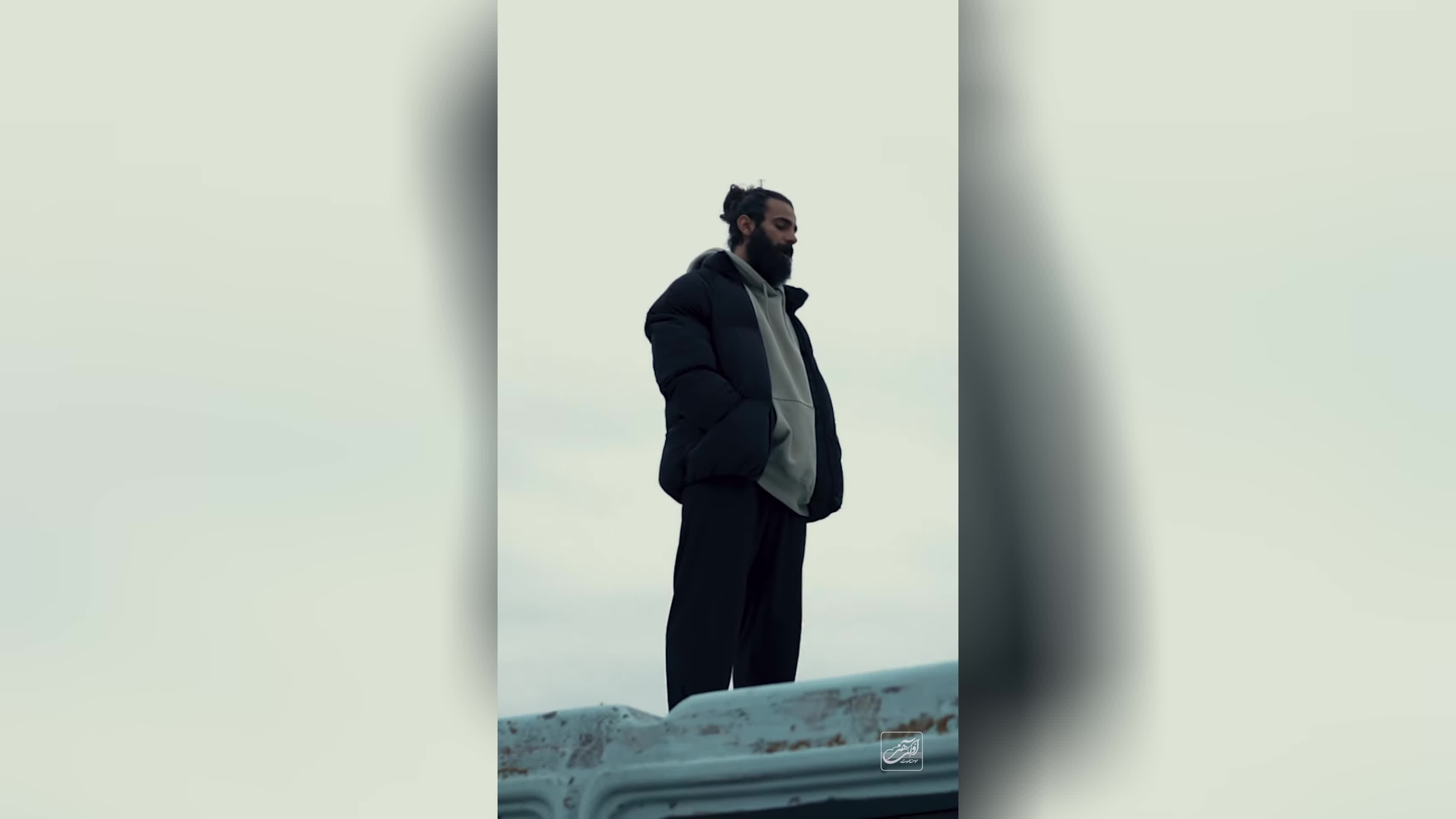 پوستر Karen Farahani - Mard Bash I Teaser کارن فراهانی - مرد باش