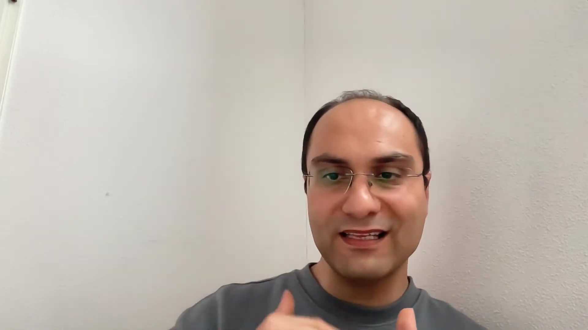 نقد و بررسی نقات قوت و ضعف یوتیوب تکرارگر
