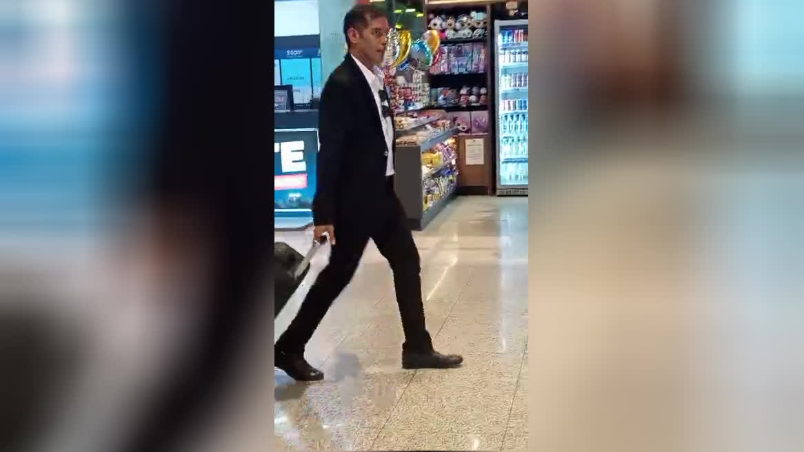 پوستر حضور مهران رستاد در کشور ارمنستان برای مذاکرات بین المللی