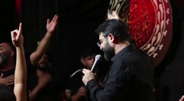 پوستر دنیا مجازی شده عشق حقیقی حسین ع.