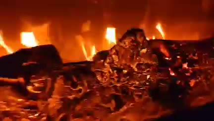 پوستر شومینه دیجیتال