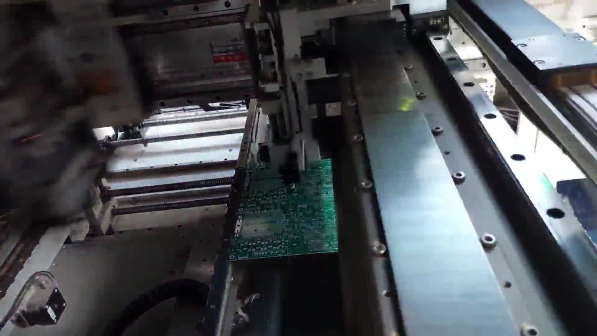 پوستر مرکز خدمات تخصصی یو پی اس در مشهد